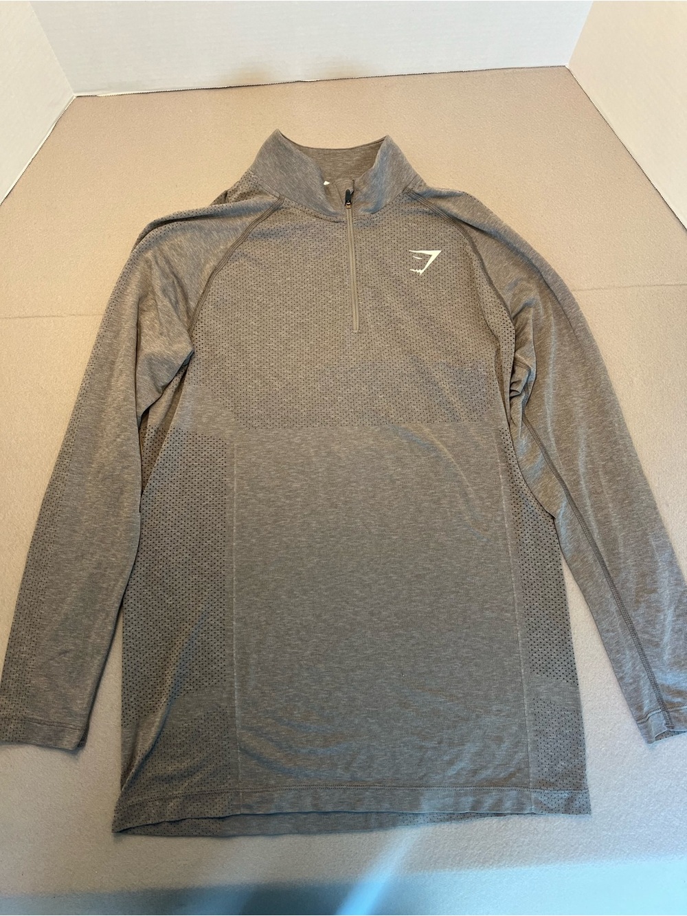 Gymshark Vital Seamless 1/4 Zip Mens Medium Gray Silhouette Grey Pullover